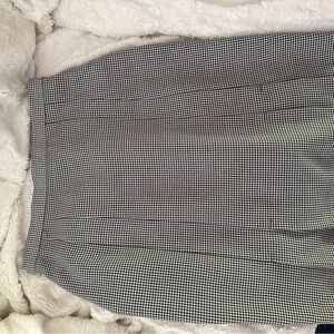 Elegant Houndstooth Pencil Skirt